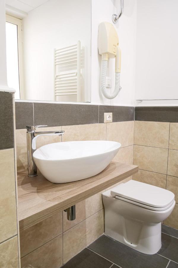 Hotel Terrazza Magenta Рим Экстерьер фото